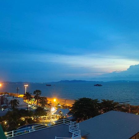 Dragon Beach Resort , Jomtien Beach Pattaya Exterior photo