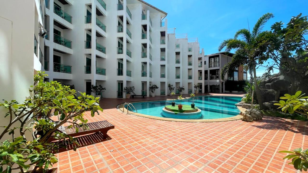 Dragon Beach Resort , Jomtien Beach Pattaya Exterior photo