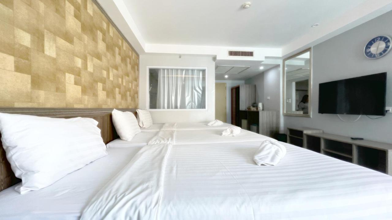 Dragon Beach Resort , Jomtien Beach Pattaya Exterior photo