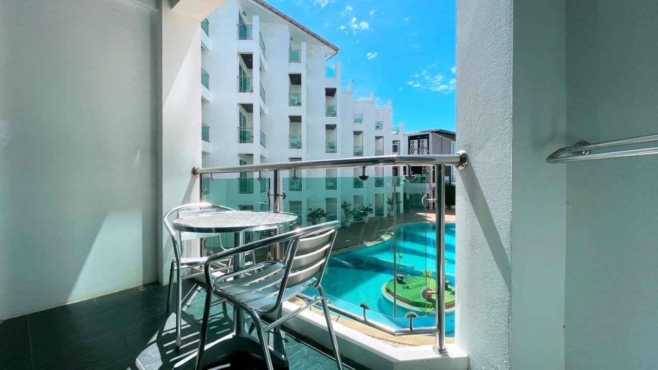 Dragon Beach Resort , Jomtien Beach Pattaya Exterior photo