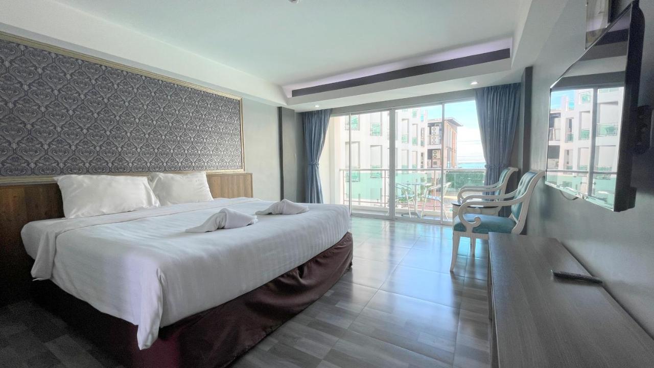 Dragon Beach Resort , Jomtien Beach Pattaya Exterior photo